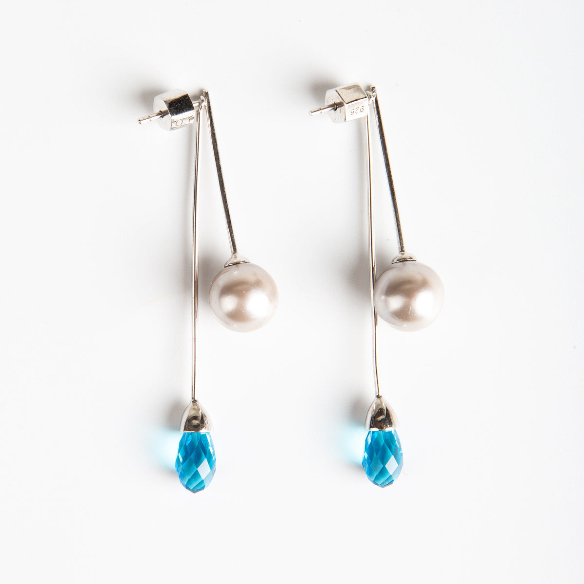 Pendulum Drop Pearl Earrings