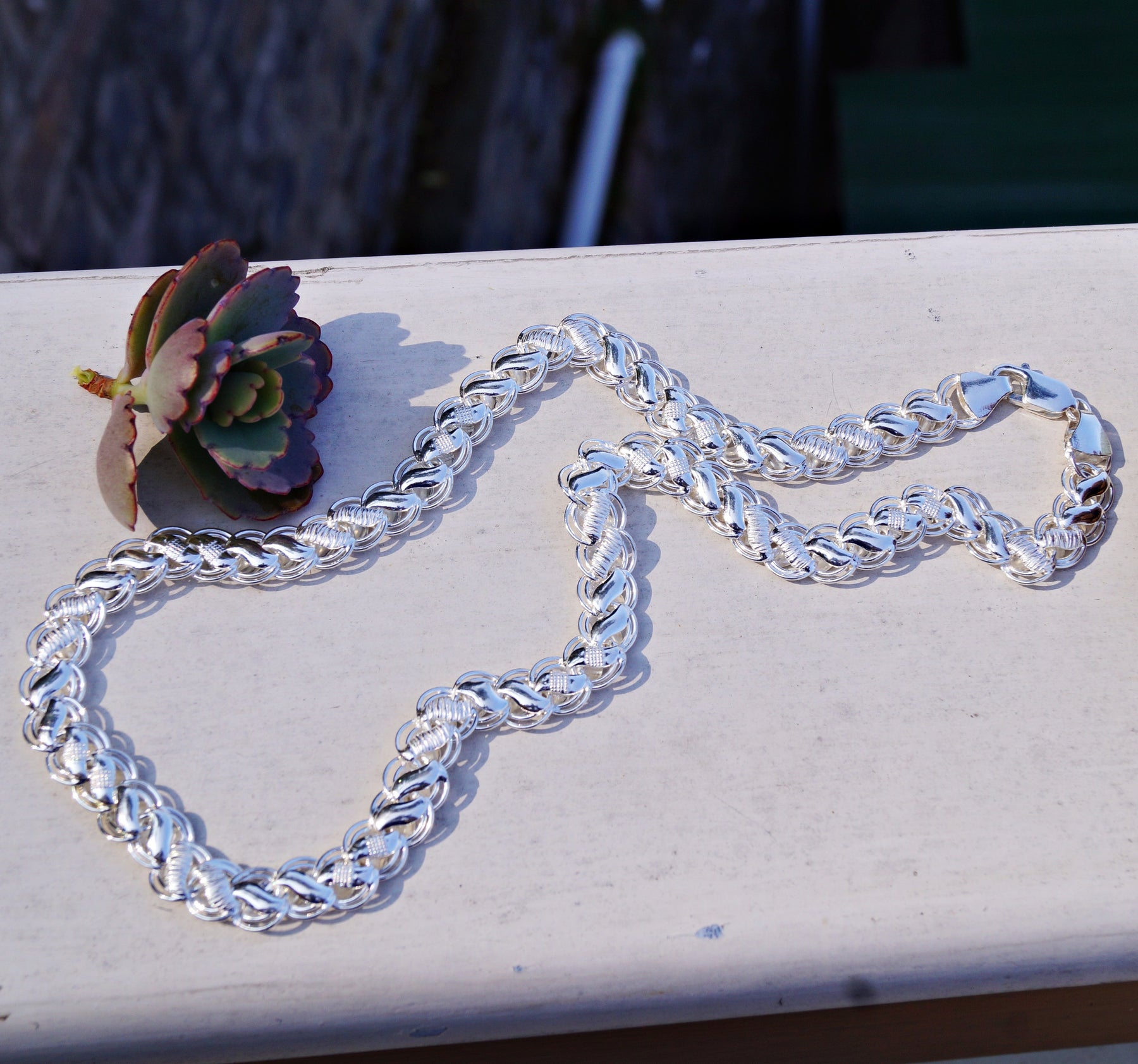 Enfold Twisted Rope Linked Chain