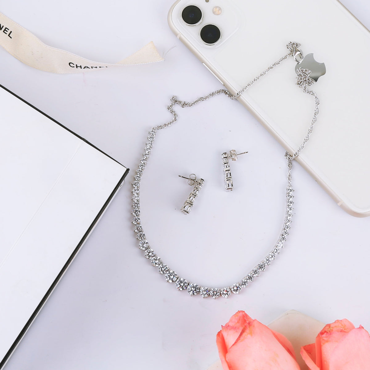The Ascending Solitaire Necklace