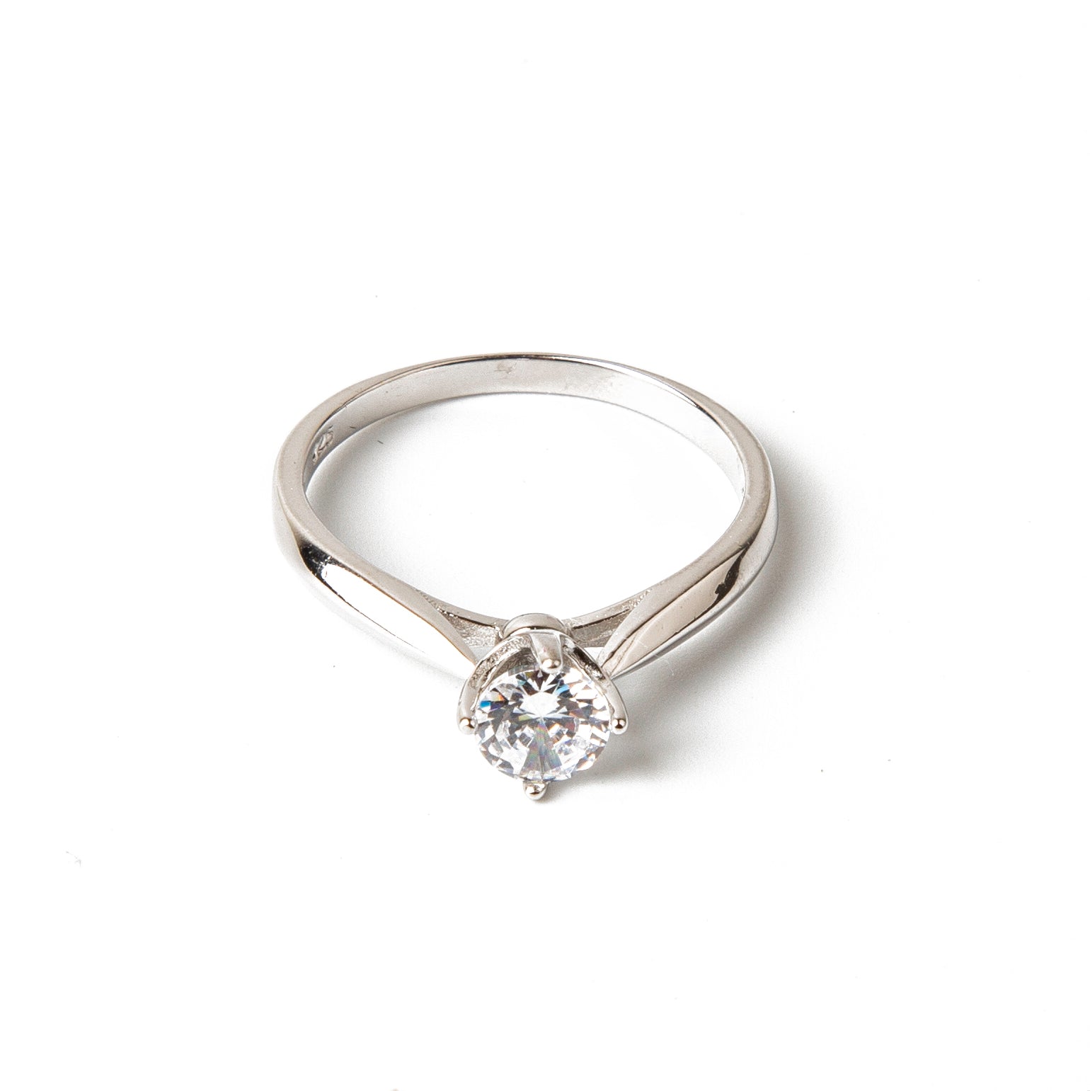 6mm Solitaire Ring with Ball Bridge